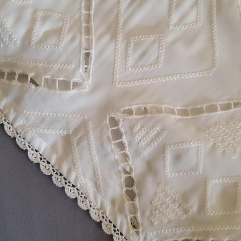 Kendall & Kylie White Eyelet Romper - Picture 6 of 9